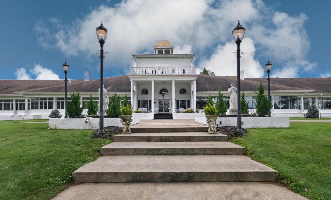 Four Seasons Island Resort Pembine Екстериор снимка